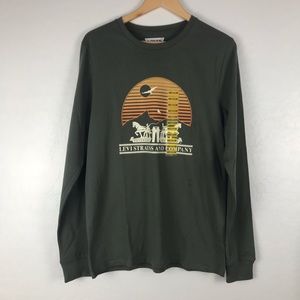 Levi Men's Classic Fit Long Sleeve Graphic Logo T-Shirt